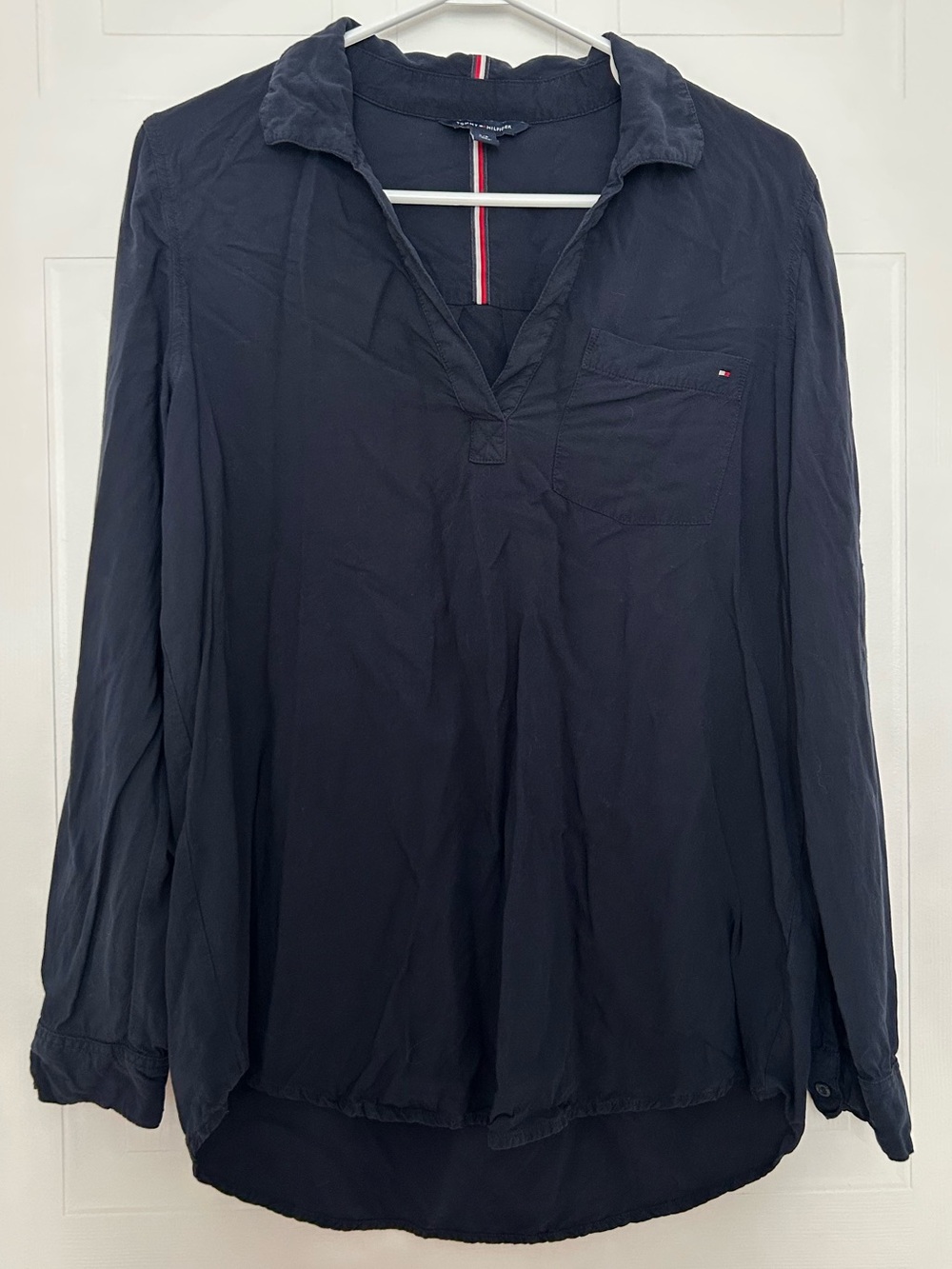 Tommy Hilfiger Navy V-Neck Long Sleeve Pullover Blouse Women’s Size S